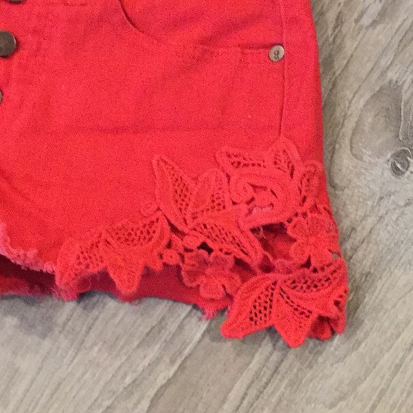 ♥️ Mossimo~~Cute Red Shorts ♥️ - Picture 2 of 6